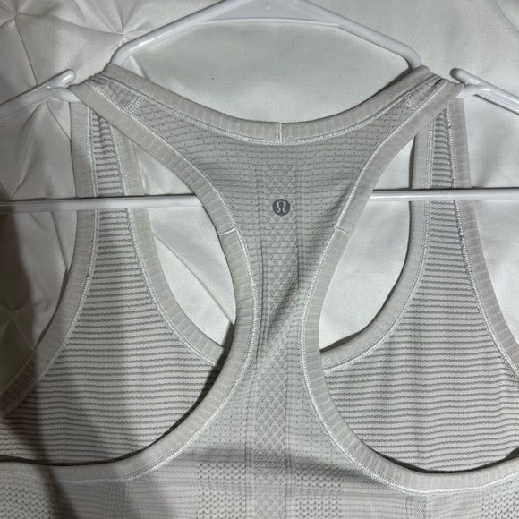 Lululemon Swiftly Tech Tank - Picture 2 of 4